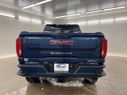 Used 2022 GMC Sierra 2500 AT4 w/ Gooseneck/5TH Wheel Package AWD/4WD image 12