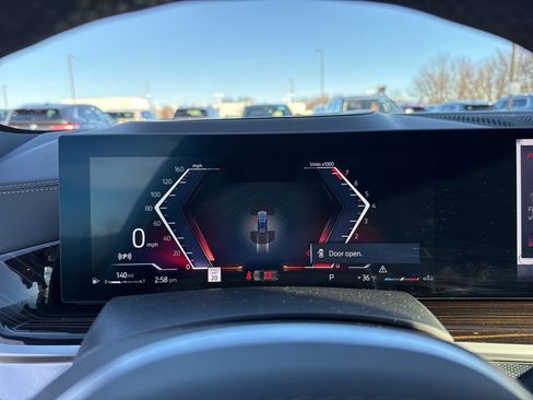 Used 2025 BMW X5 xDrive40i w/ M Sport Package image 13