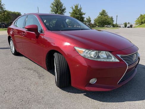 Used 2013 Lexus ES 350 w/ Luxury Pkg FWD image 3
