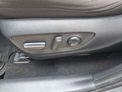 Used 2019 Toyota RAV4 XLE image 12