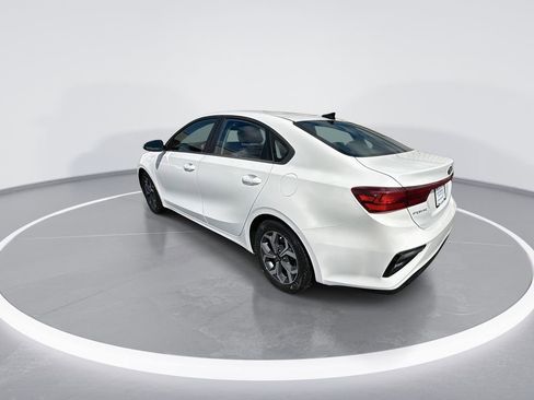Used 2021 Kia Forte LXS FWD image 4