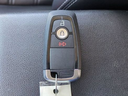 Used 2020 Ford EcoSport Titanium FWD image 30