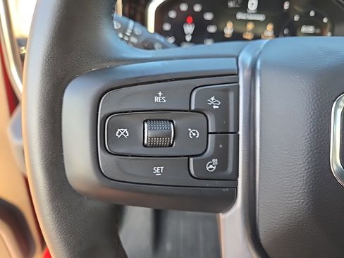 Used 2024 GMC Sierra 2500 SLT w/ SLT Premium Package image 18