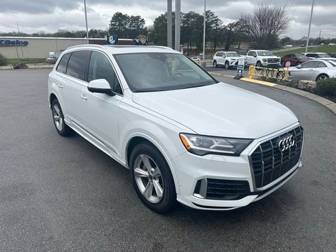 Used 2021 Audi Q7 3.0T Premium w/ Convenience Package image 2
