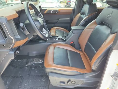 Used 2024 Ford Bronco Outer Banks AWD/4WD image 19