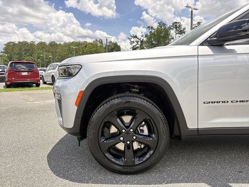 New 2026 Jeep Grand Cherokee L Limited AWD/4WD image 13