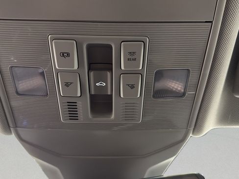 New 2026 Volkswagen Jetta SE image 28