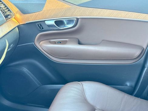 Certified 2023 Volvo XC90 B6 Plus w/ Protection Package Premier image 22