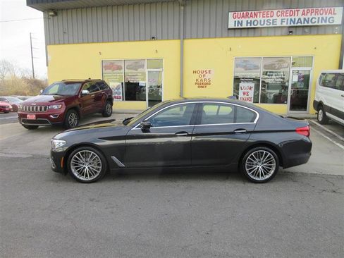 Used 2018 BMW 540i xDrive image 2