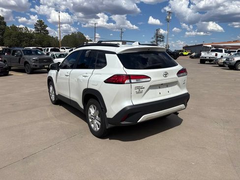 Used 2024 Toyota Corolla Cross LE AWD/4WD image 5