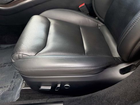 Used 2023 Tesla Model S AWD/4WD image 36