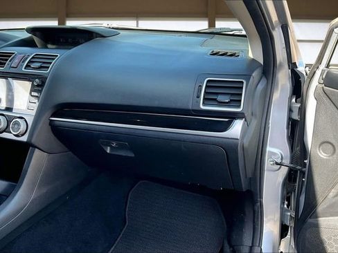 Used 2017 Subaru Crosstrek 2.0i Limited w/ Popular Package #2 image 17