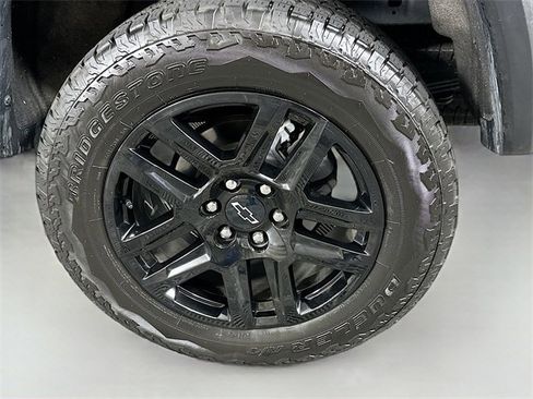 Used 2023 Chevrolet Colorado Trail Boss w/ Technology Package image 29