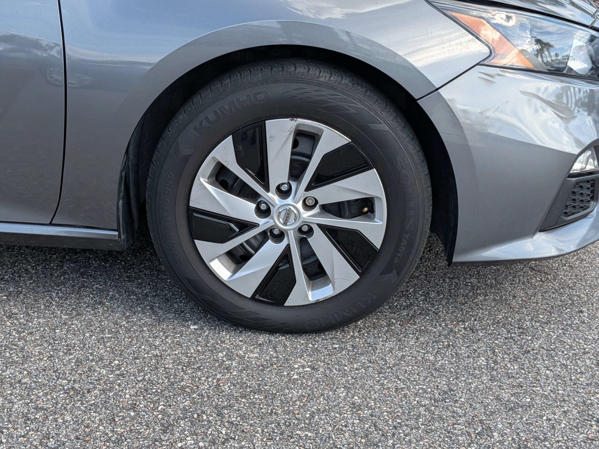 Used 2022 Nissan Altima 2.5 S FWD image 11