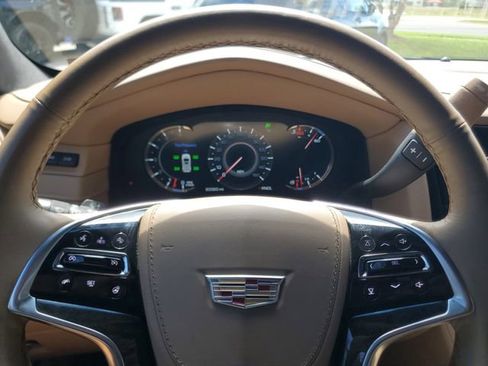 Used 2018 Cadillac Escalade Platinum image 22