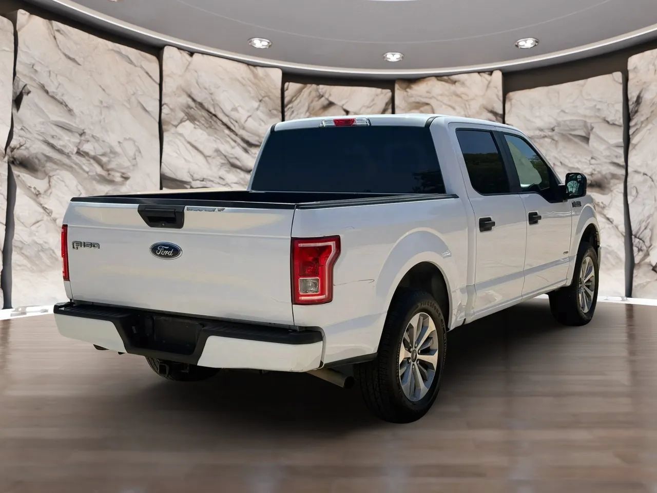 Used 2017 Ford F150 XL w/ Equipment Group 101A Mid RWD image 6