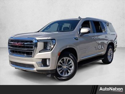 Used 2024 GMC Yukon SLT w/ SLT Luxury Package