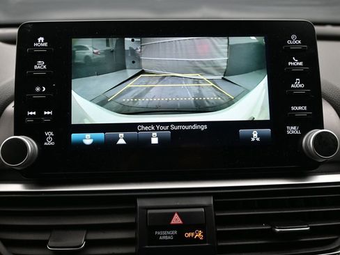 Used 2020 Honda Accord Sport image 13