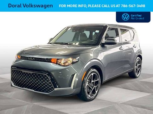Used 2023 Kia Soul EX image 4
