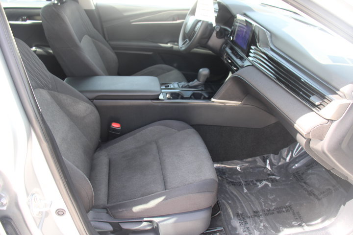 Certified 2025 Toyota Camry LE FWD image 19