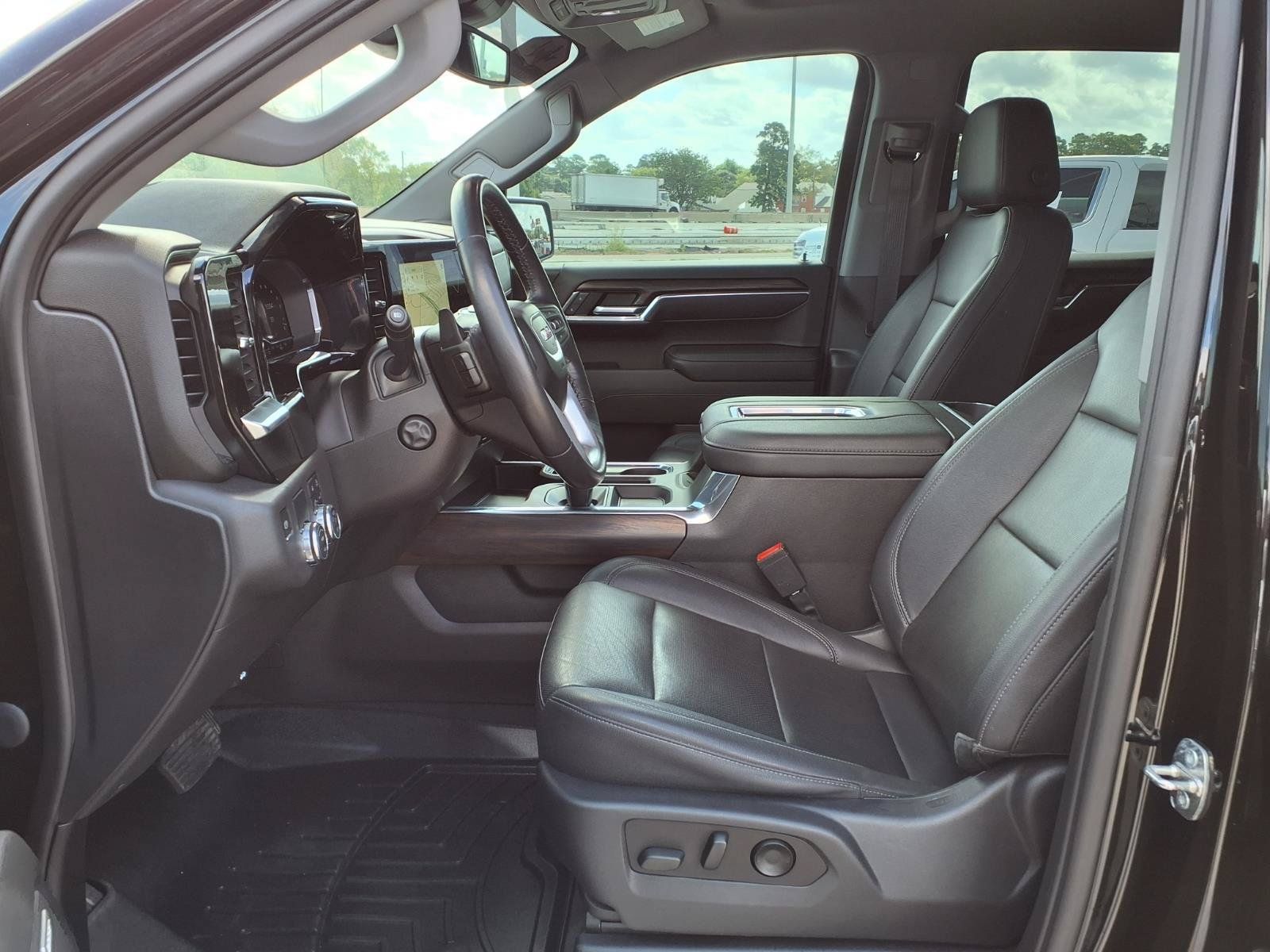 Used 2022 GMC Sierra 1500 SLT w/ SLT Convenience Package RWD image 16
