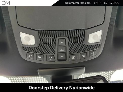 Used 2016 Ford F150 Platinum w/ Equipment Group 701A Luxury AWD/4WD image 41
