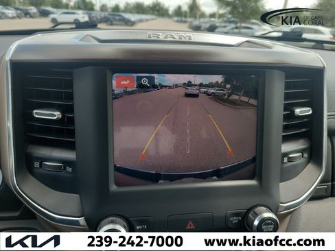 Used 2022 RAM 1500 Laramie AWD/4WD image 29