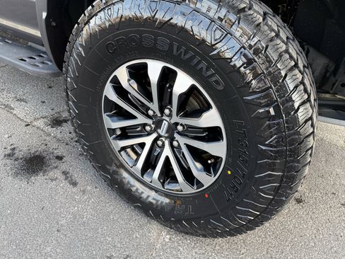 Used 2020 Ford F150 Raptor w/ Equipment Group 801A Mid image 9