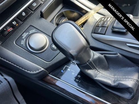 Used 2017 Lexus ES 350 w/ Luxury Package FWD image 26