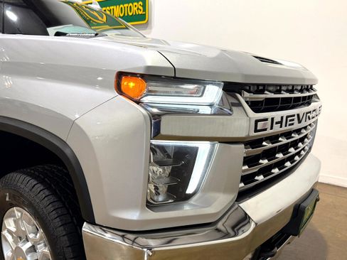 Used 2023 Chevrolet Silverado 3500 LTZ w/ LTZ Convenience Package image 42