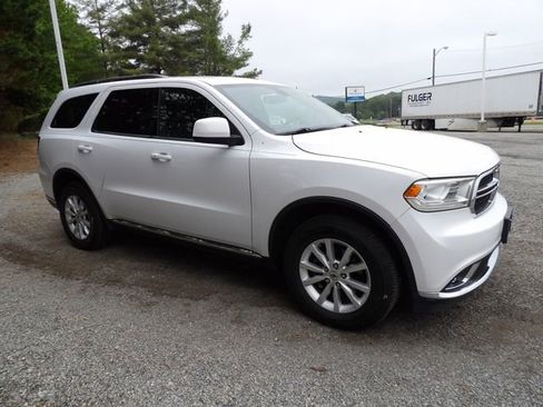 Used 2019 Dodge Durango SXT AWD/4WD image 6