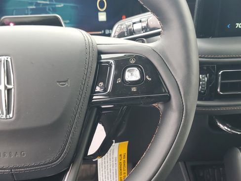 New 2026 Lincoln Aviator Reserve w/ Jet Appearance Package image 17