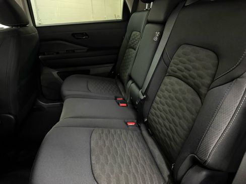 New 2026 Nissan Pathfinder SV image 11