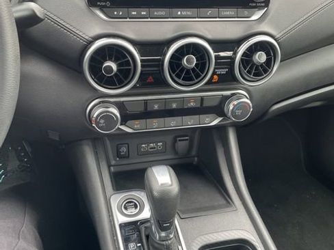 Used 2024 Nissan Sentra SV image 8