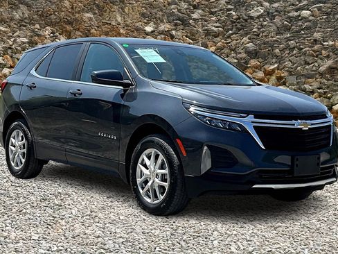 Used 2023 Chevrolet Equinox LT w/ Driver Convenience Package image 11