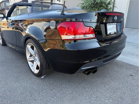Used 2008 BMW 135i Convertible image 40