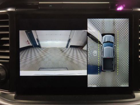 Used 2025 Ford F150 Platinum image 13