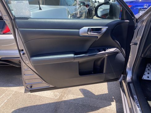 Used 2016 Lexus CT 200h w/ Navigation Package FWD image 15