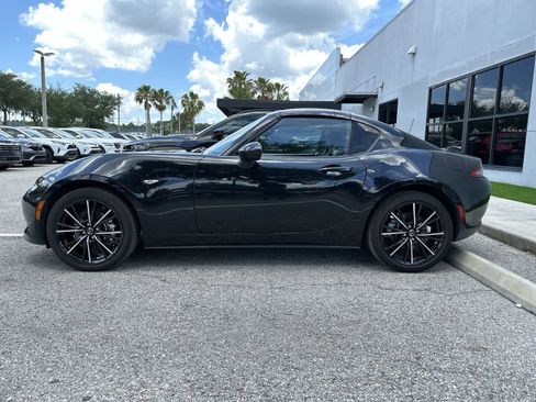 Used 2025 MAZDA MX-5 Miata RF Grand Touring RWD image 4