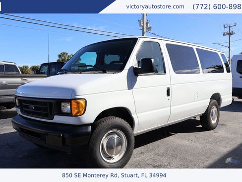 Used 2003 Ford E-350 and Econoline 350 XL image 2