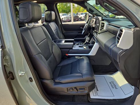 Used 2024 Toyota Sequoia Platinum AWD/4WD image 18
