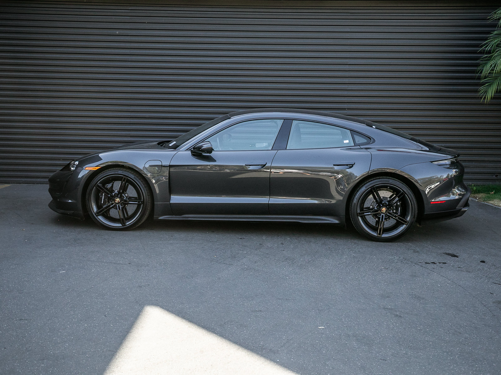 Used 2021 Porsche Taycan Turbo S AWD/4WD image 2