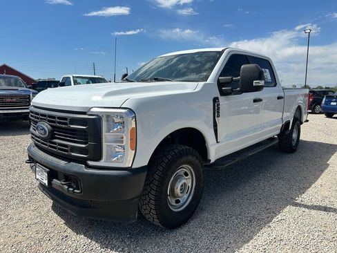 Used 2023 Ford F250 XL w/ XL Driver Assist Package AWD/4WD image 5