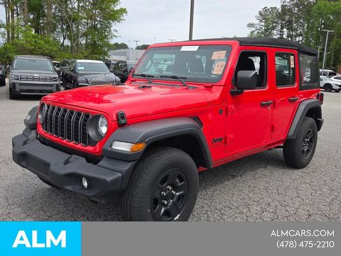 Used 2024 Jeep Wrangler Unlimited Sport AWD/4WD image 4