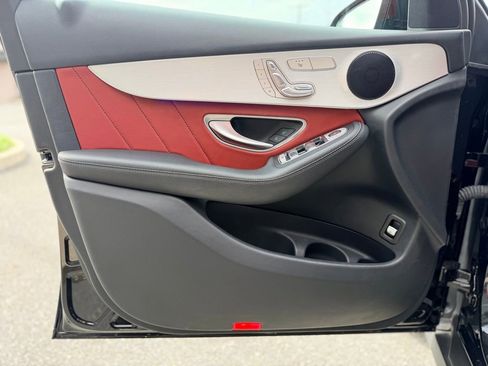 Used 2022 Mercedes-Benz GLC 300 4MATIC image 14