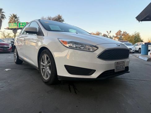 Used 2018 Ford Focus SE image 24