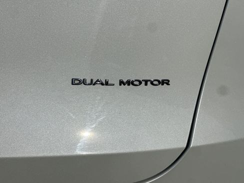 Used 2021 Tesla Model Y Long Range image 30