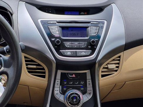 Used 2013 Hyundai Elantra GLS w/ Preferred Pkg FWD image 12