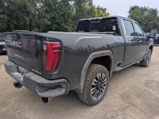 Used 2024 GMC Sierra 2500 Denali Ultimate AWD/4WD image 14
