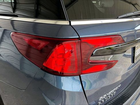 Used 2025 Honda Odyssey EX-L image 40